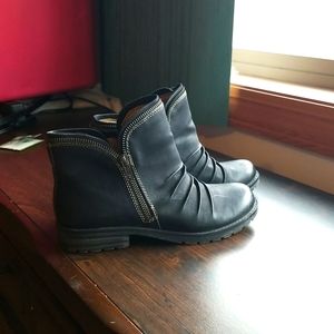 Natural soul boots 7.5